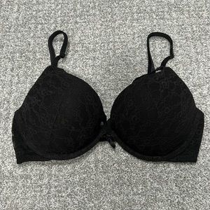 Black lace 32D Victoria’s Secret Bra
